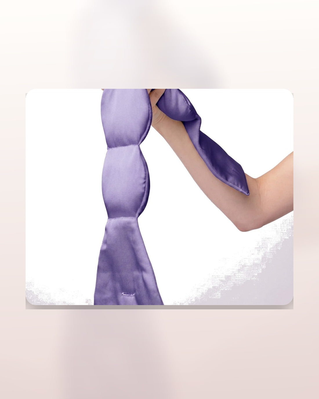 Dreamery silk weighted eye mask material detail showing smooth sleep-friendly fabric.