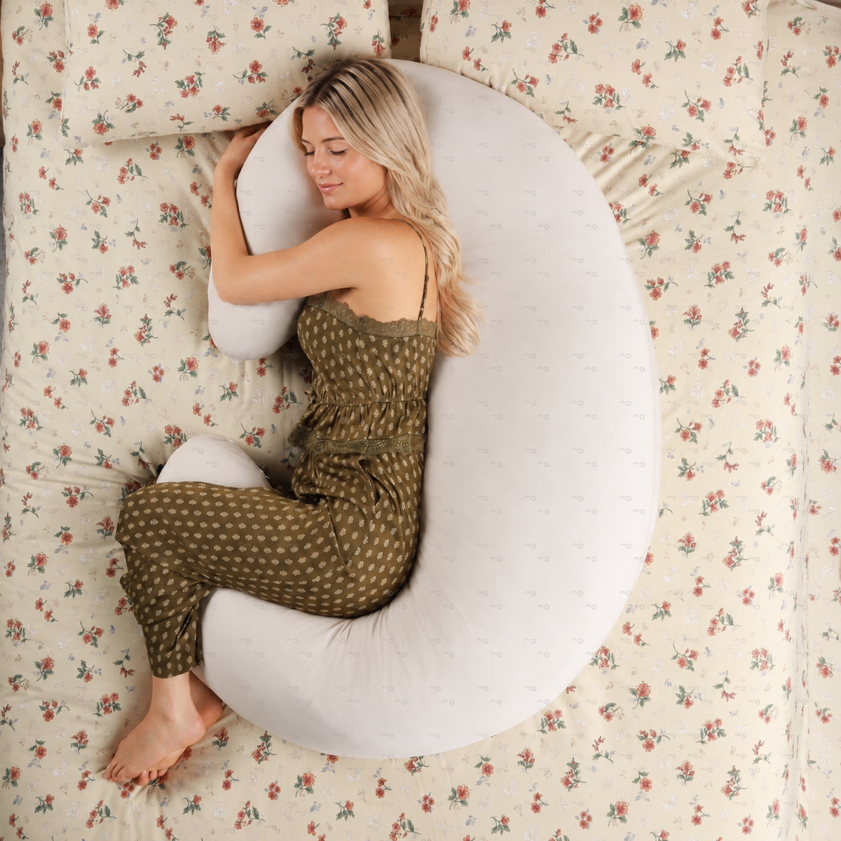 Dreamery Moon™ Cuddle Body Pillow